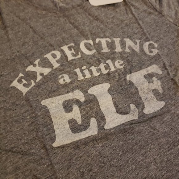 NEW! Maternity Expecting a Little Elf Gray T-Shirt - Picture 3 of 3